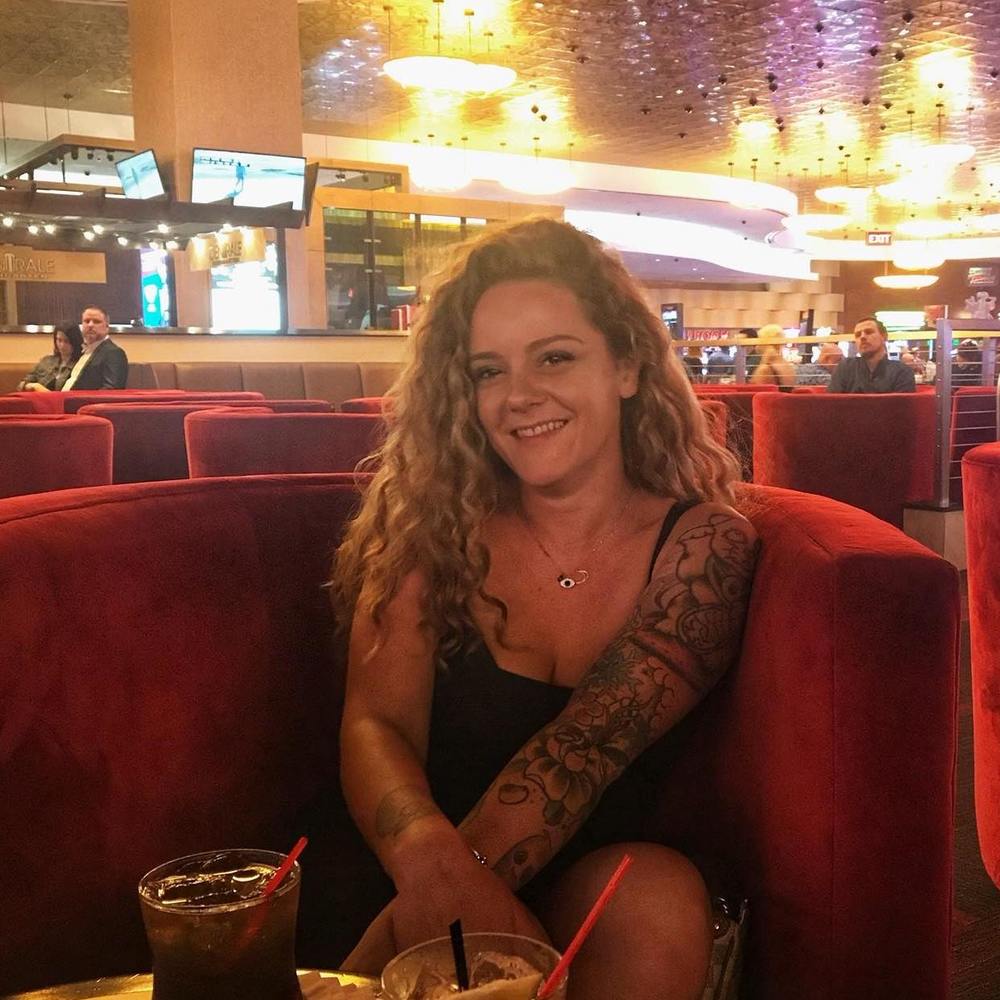Meet your Posher, Danielle